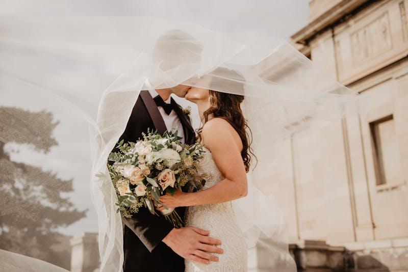 Corset de mariée : choisir et porter le corset parfait pour son mariage